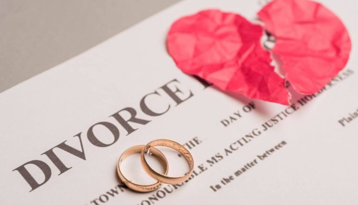 How to Choose the Right Divorce Lawyer in Macomb County: Key Considerations